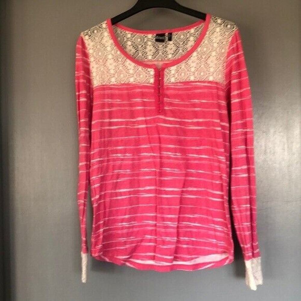 Cruel Women’s Pink White Lace Henley Long Sleeve T-Shirt Large